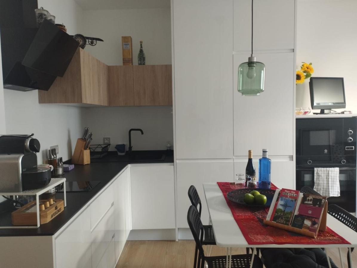 Ferienwohnung Atico Aire De Triana Sevilla Exterior foto